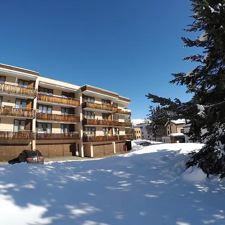 Apartment Alberti 5 *