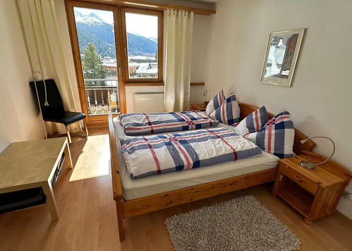 Apartman Alberti 5 *
